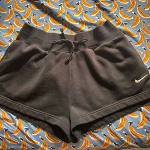 nike black+baggy shorts size XL never worn